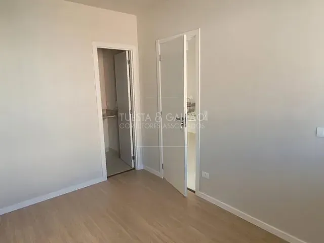 Apartamento com 36m² 1 quarto e 1 banheiro, para alugar, no bairro Portão em Curitiba