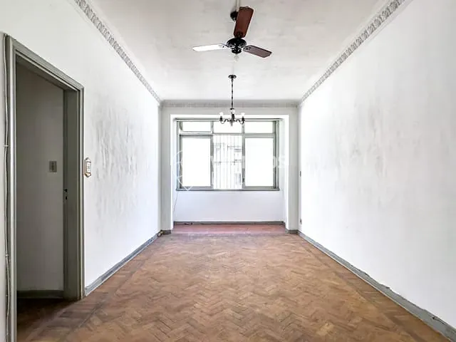 Apartamento com 124m² 3 quartos e 3 banheiros, à venda, no bairro Leme em Rio de Janeiro