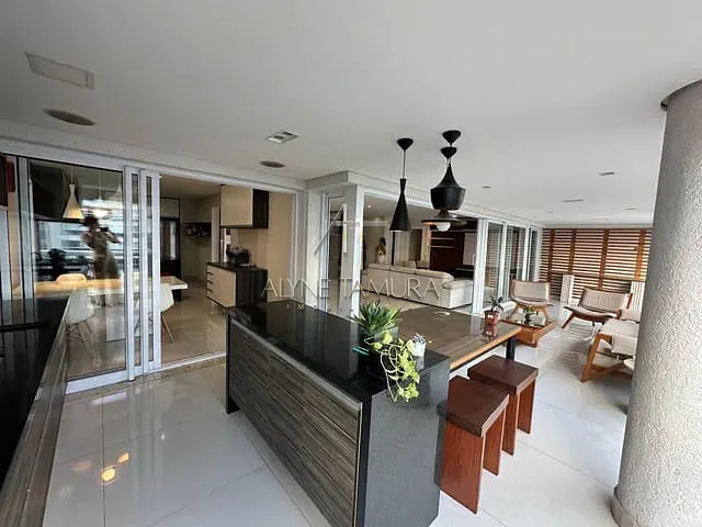 Apartamento com 234m² 3 quartos e 5 banheiros, para alugar, no bairro Santo Antônio em São Caetano do Sul