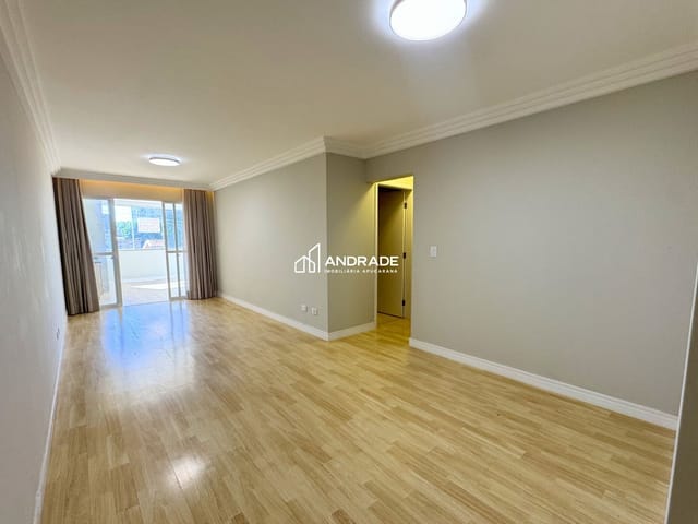 Apartamento com 192m² 2 quartos e 1 banheiro, à venda, no bairro Centro em Apucarana