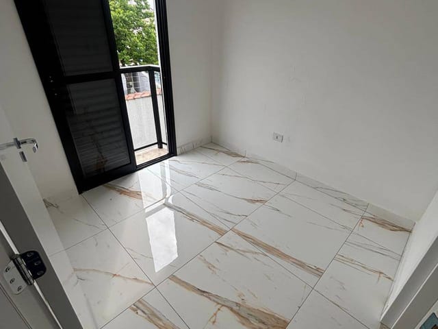 Apartamento 2 quartos e 2 banheiros, à venda, no bairro Parque Erasmo Assunção em Santo André