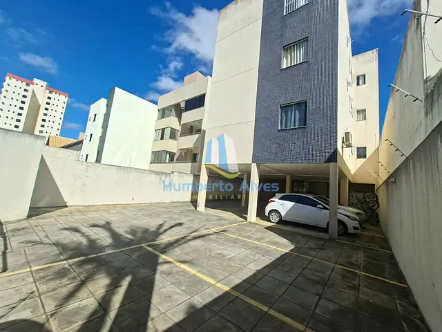 Apartamento 2 quartos e 2 banheiros, à venda, no bairro Candeias em Vitória da Conquista
