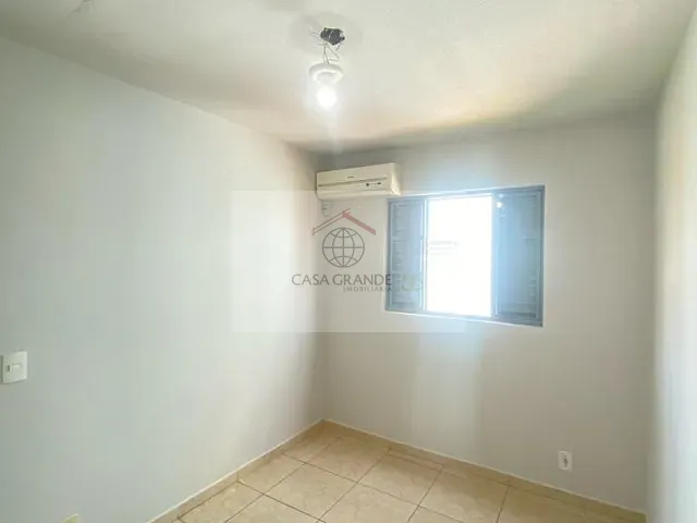 Apartamento 2 quartos e 1 banheiro, para alugar, no bairro Vila Oliveira em Rolândia