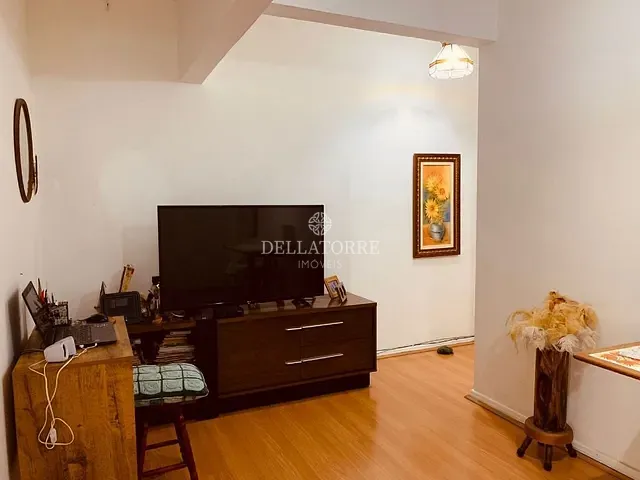 Apartamento 2 quartos e 1 banheiro, à venda, no bairro Alto em Teresópolis