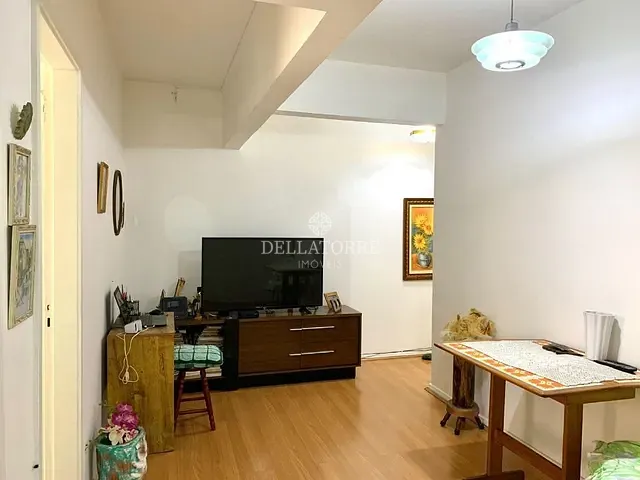 Apartamento 2 quartos e 1 banheiro, à venda, no bairro Alto em Teresópolis