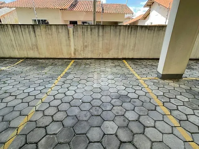 Apartamento 2 quartos e 1 banheiro, para alugar, no bairro Joáia em Tijucas