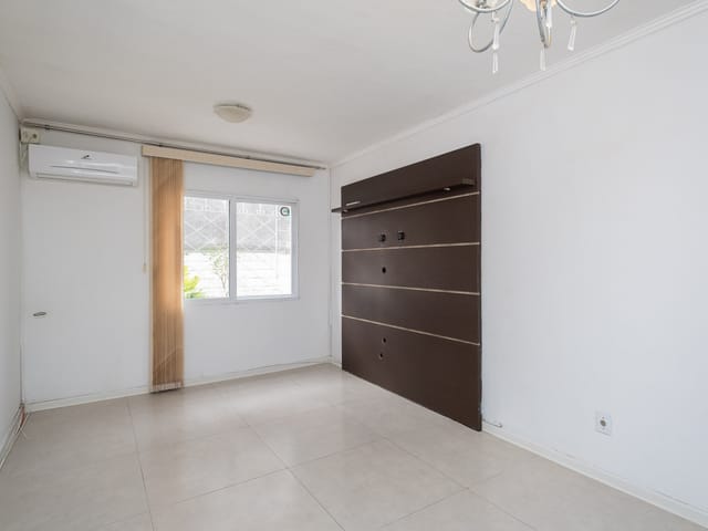 Apartamento com 65m² 3 quartos e 1 banheiro, para alugar, no bairro Areal em Pelotas