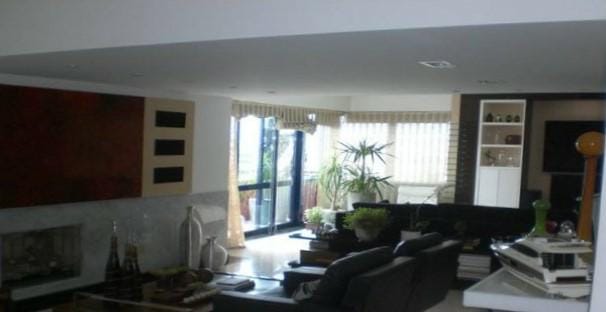 Apartamento à venda 3 Quartos, 3 Suites, 3 Vagas, 263M², Santo Antônio, São Caetano do Sul - SP 