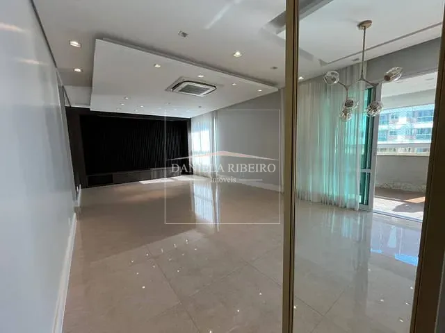 Apartamento 3 quartos e 5 banheiros, à venda, no bairro Gleba Fazenda Palhano em Londrina