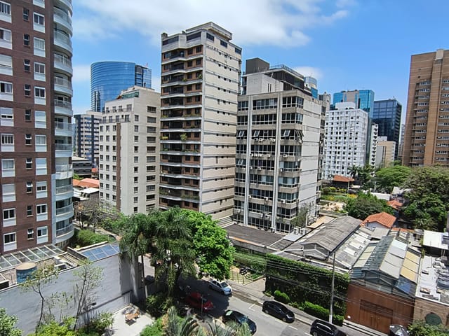 Apartamento com 141m² 2 quartos e 2 banheiros, para alugar, no bairro Itaim Bibi em São Paulo