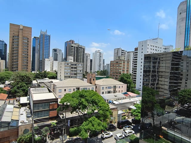 Apartamento com 141m² 2 quartos e 2 banheiros, para alugar, no bairro Itaim Bibi em São Paulo