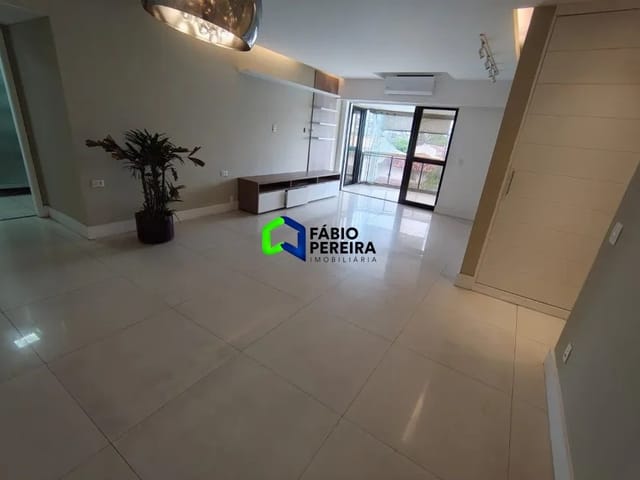 Apartamento com 156m² 4 quartos e 3 banheiros, à venda, no bairro Barra da Tijuca em Rio de Janeiro
