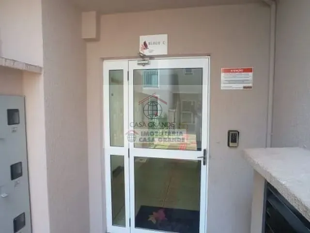 Apartamento 2 quartos e 1 banheiro, para alugar, no bairro Centro em Rolândia