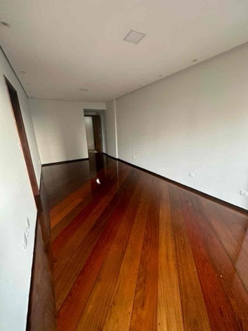 Apartamento 3 quartos e 2 banheiros, à venda, no bairro Centro em Londrina