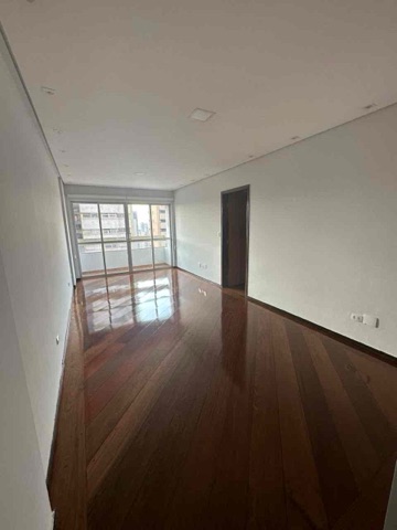 Apartamento 3 quartos e 2 banheiros, à venda, no bairro Centro em Londrina