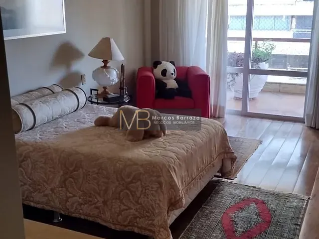 Apartamento com 568m² 5 quartos e 6 banheiros, à venda, no bairro Centro em Londrina