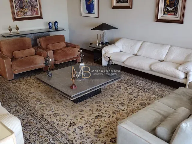 Apartamento com 568m² 5 quartos e 6 banheiros, à venda, no bairro Centro em Londrina