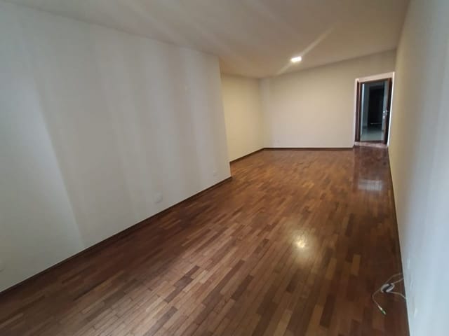 Foto do Apartamento - Ed. Residencial Itabira - Apartamento para Locação 3 Quartos, 1 Suite, 2 Vagas, 180M², Judith, Londrina - PR | Premier Imóveis