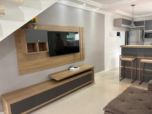 Casa 2 quartos e 3 banheiros, à venda, no bairro SERRAMAR em Rio das Ostras
