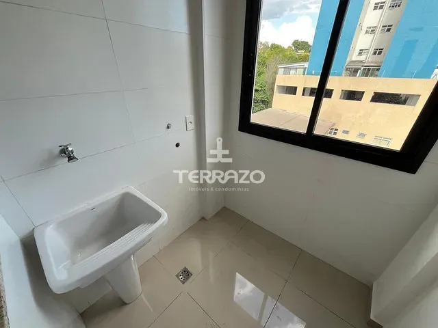 Apartamento com 70m² 2 quartos e 1 banheiro, à venda, no bairro Vila Santa Cecília em Volta Redonda