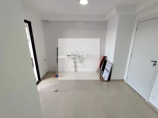 Apartamento com 38m² 2 quartos e 1 banheiro, para alugar, no bairro Lapa de Baixo em São Paulo