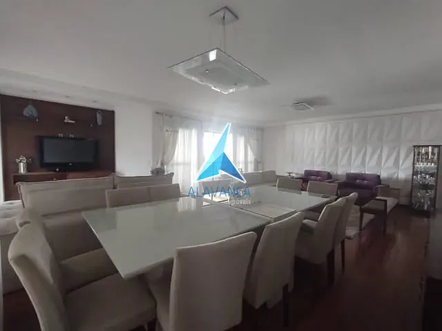 Apartamento com 360m² 3 quartos e 1 banheiro, à venda ou para alugar, no bairro Esplanada em Governador Valadares