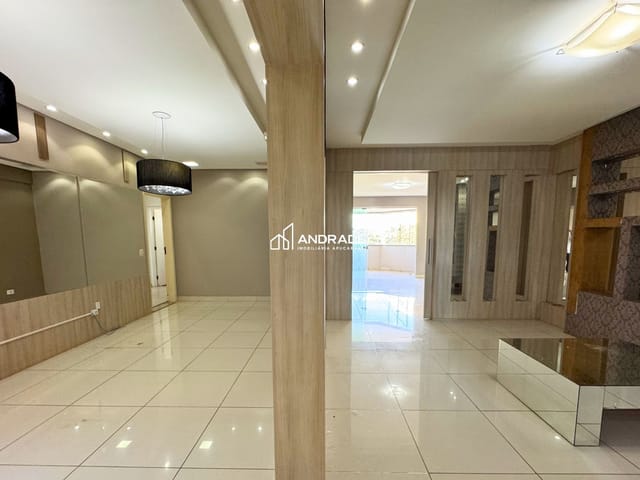 Apartamento com 270m² 3 quartos e 3 banheiros, para alugar, no bairro Centro em Apucarana