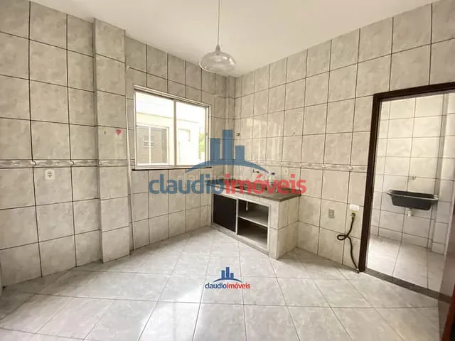 Apartamento 2 quartos e 1 banheiro, para alugar, no bairro Santa Rosa em Barra Mansa