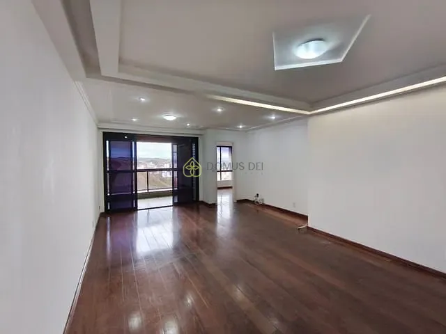 Apartamento 3 quartos e 4 banheiros, à venda, no bairro Centro em Barra Mansa