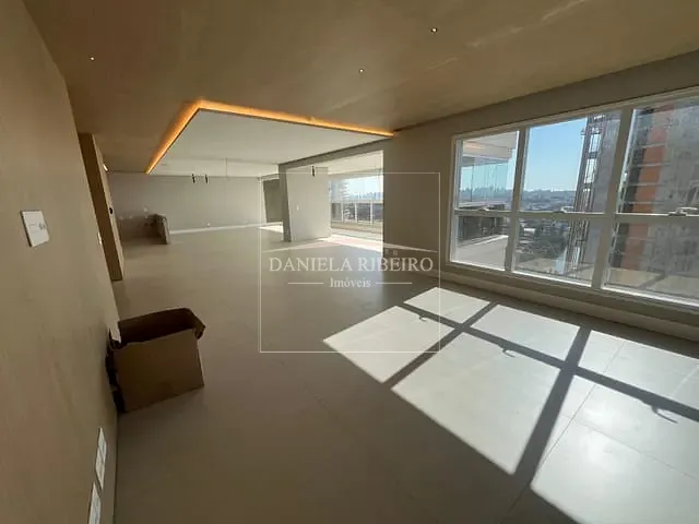 Apartamento 4 quartos e 5 banheiros, à venda, no bairro Bela Suiça em Londrina