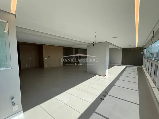 Apartamento 4 quartos e 5 banheiros, à venda, no bairro Bela Suiça em Londrina