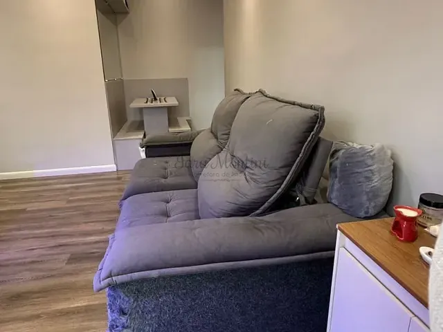 Apartamento 2 quartos e 1 banheiro, à venda, no bairro Jardim Sabiá em Cotia