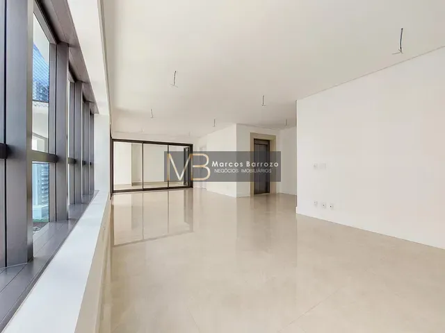 Apartamento 3 quartos e 5 banheiros, à venda, no bairro Gleba Fazenda Palhano em Londrina