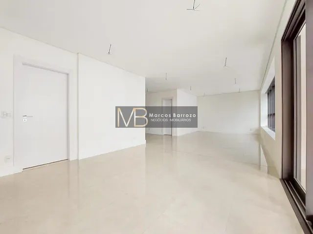 Apartamento 3 quartos e 5 banheiros, à venda, no bairro Gleba Fazenda Palhano em Londrina