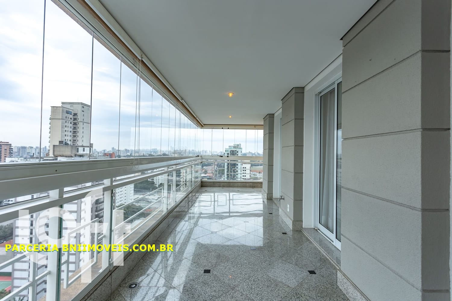Apartamento, 3 quartos, 275 m² - Foto 1