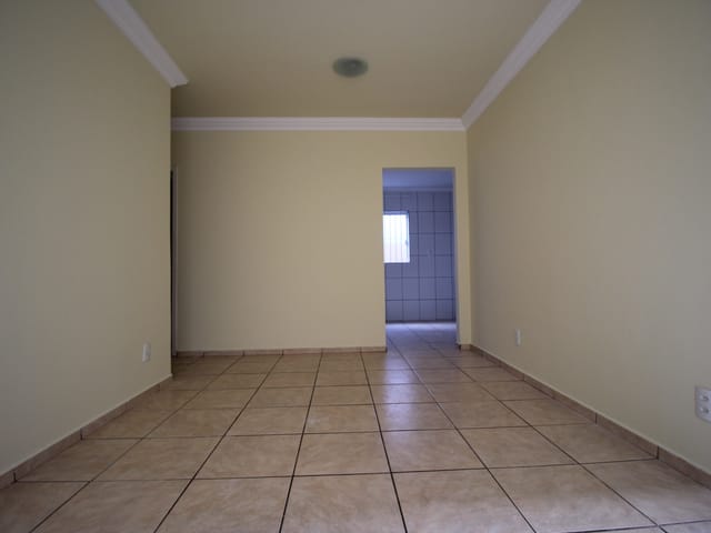 Apartamento com 62m² 2 quartos e 1 banheiro, para alugar, no bairro Uvaranas em Ponta Grossa