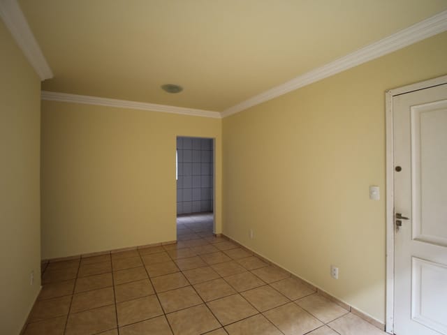 Apartamento com 62m² 2 quartos e 1 banheiro, para alugar, no bairro Uvaranas em Ponta Grossa