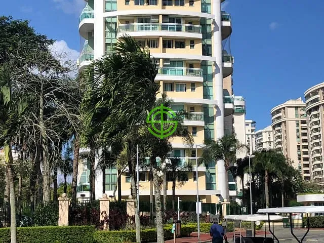 Apartamento com 99m² 2 quartos e 4 banheiros, para alugar, no bairro Barra da Tijuca em Rio de Janeiro