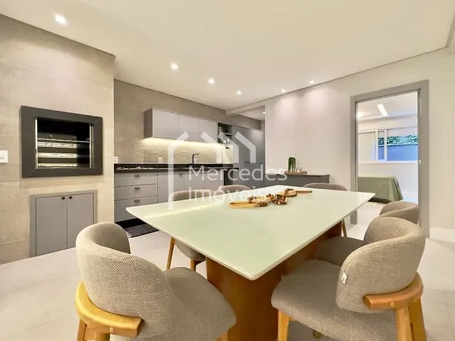 Apartamento com 125m² 3 quartos e 2 banheiros, à venda, no bairro Praia Brava em Balneário Camboriú