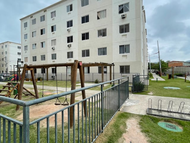 Apartamento 2 quartos e 1 banheiro, à venda, no bairro Guaratiba em Rio de Janeiro