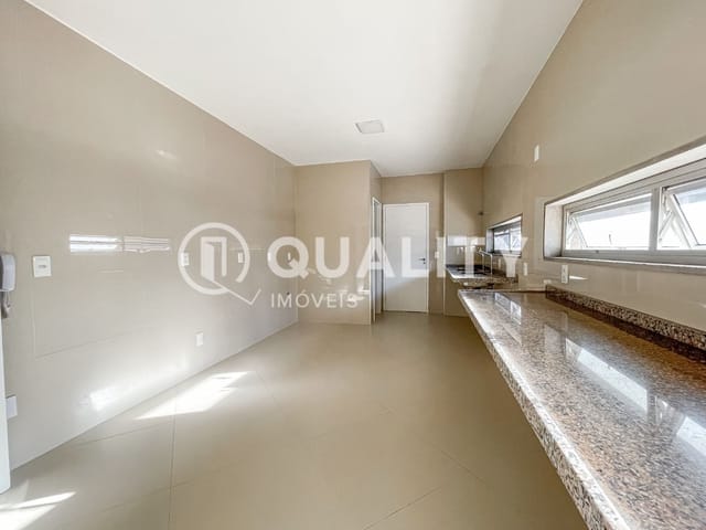 Apartamento com 248m², à venda, no bairro Papicu em Fortaleza