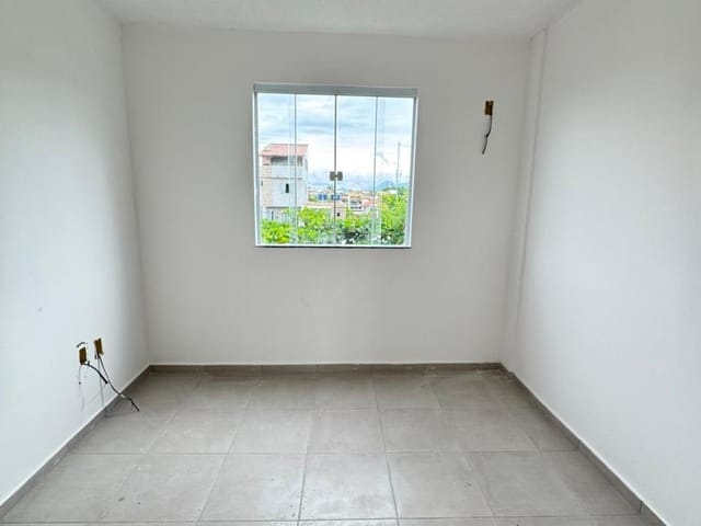 Apartamento 2 quartos e 1 banheiro, à venda, no bairro Enseada das Gaivotas em Rio das Ostras