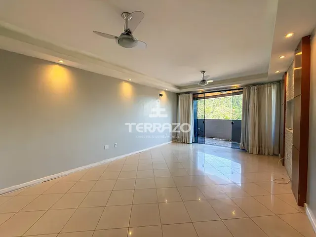 Apartamento com 196m² 4 quartos e 2 banheiros, à venda, no bairro Sessenta em Volta Redonda