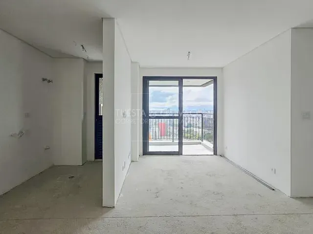 Apartamento com 61m² 2 quartos e 2 banheiros, à venda, no bairro Cristo Rei em Curitiba
