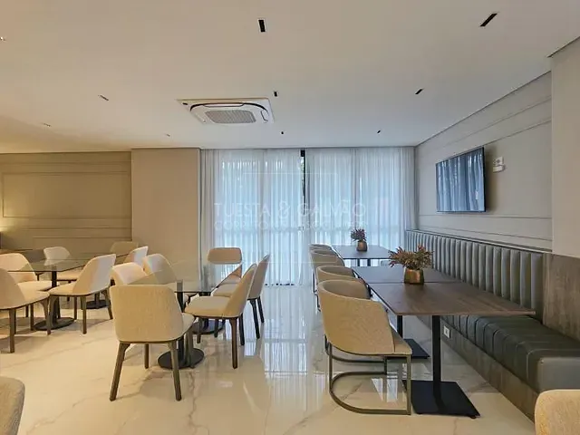 Apartamento com 61m² 2 quartos e 2 banheiros, à venda, no bairro Cristo Rei em Curitiba