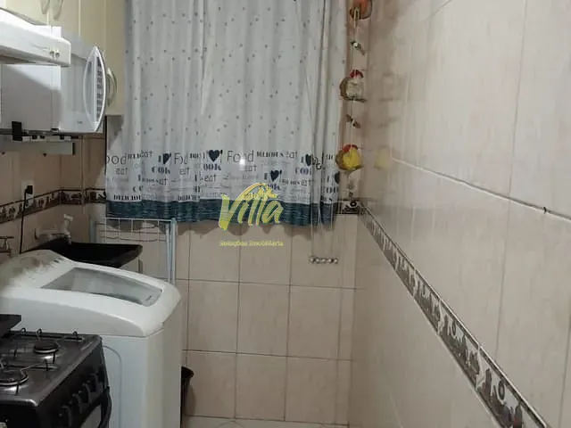Apartamento 2 quartos e 1 banheiro, à venda, no bairro Sabiá em Araucária