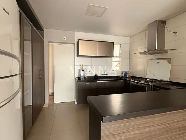 Apartamento com 229m² 3 quartos e 3 banheiros, para alugar, no bairro Gleba Fazenda Palhano em Londrina
