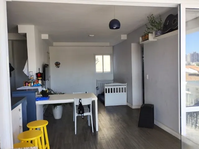 Apartamento 2 quartos e 2 banheiros, à venda, no bairro Vila Eldízia em Santo André