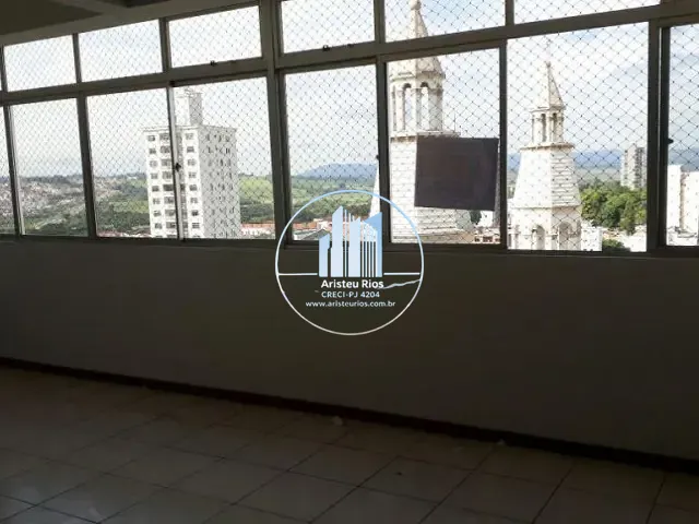 Apartamento 3 quartos e 2 banheiros, à venda, no bairro Centro em Pouso Alegre