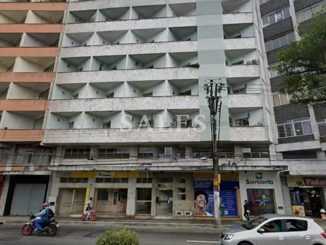Apartamento com 82m² 3 quartos e 2 banheiros, à venda, no bairro Centro em Juiz de Fora